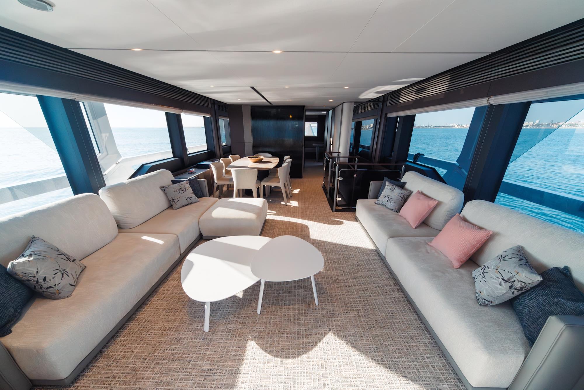 2025 FERRETTI YACHTS INFYNITO 80 